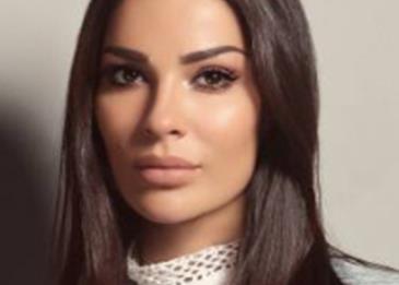 شبيهة نادين نجيم تكشف حقيقة عمليات التجميل.. شاهد الفيديو